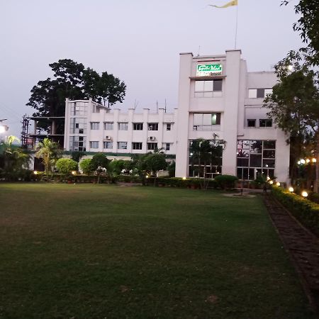 Oyo 24916 Hotel Aquatic Palace Kalyani Extérieur photo