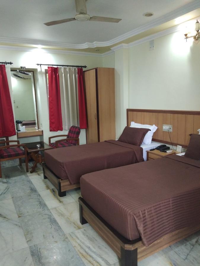 Oyo 24916 Hotel Aquatic Palace Kalyani Extérieur photo